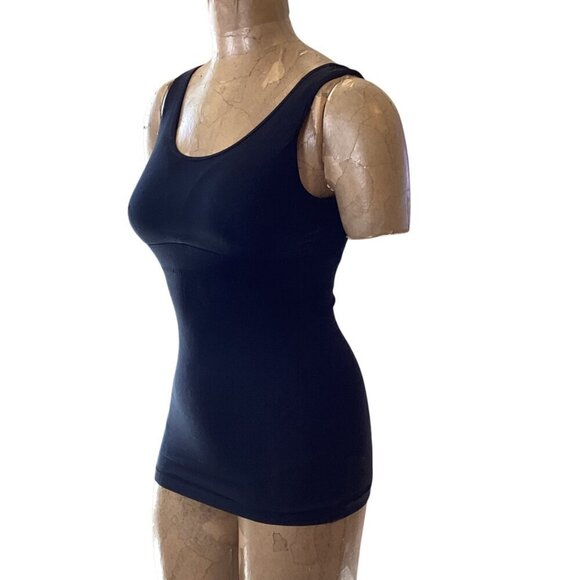 ZYLIOO Built-in-Bra Tank Top Sz M (C/D Cup) Black Scoop Neck #323D - Picture 4 of 8